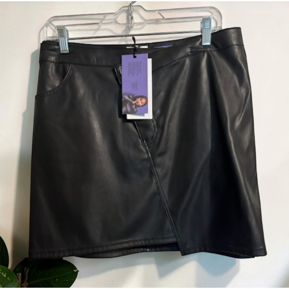 Sergio Hudson Women’s Black Faux Leather Skort Size 20 NWT